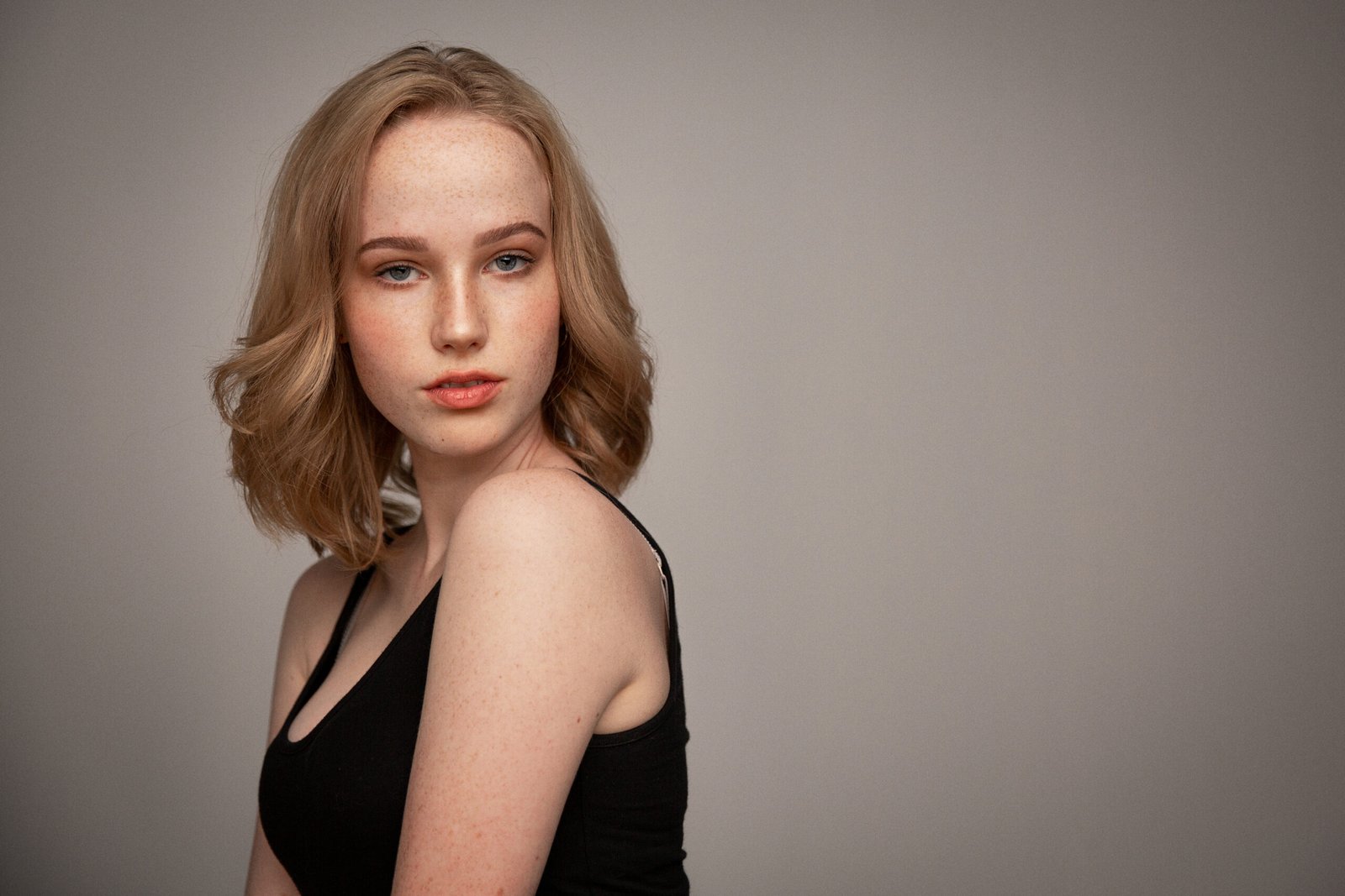 Portrait photography Dubai by Fezzan Photography